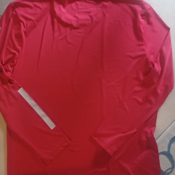 Bundle of Mens Hurley Shirts - Picture 6 of 8